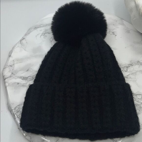 NORLA Black Alpaca Blend Knit Pom-Pom Beanie - Picture 1 of 6